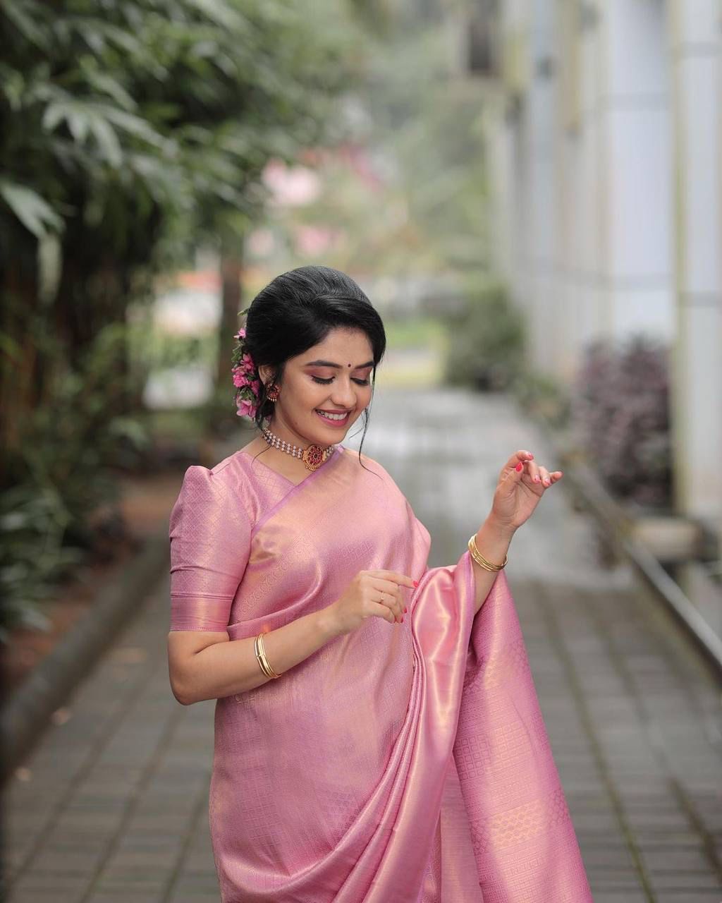NOZ2TOZ Jacquard Lichi Silk Pink Saree With Unstitched Blouse Piece - Distacart
