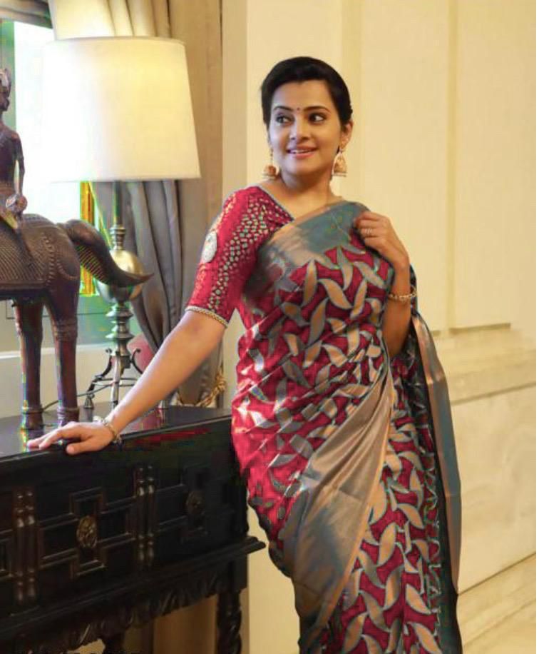 NOZ2TOZ Jacquard Lichi Silk Red Saree With Unstitched Blouse Piece - Distacart