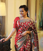 Thumbnail for NOZ2TOZ Jacquard Lichi Silk Red Saree With Unstitched Blouse Piece - Distacart