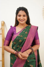 Thumbnail for NOZ2TOZ Jacquard Lichi Silk Green Saree With Unstitched Blouse Piece - Distacart