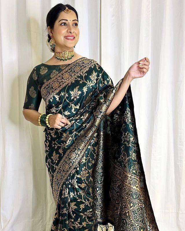 NOZ2TOZ Jacquard Lichi Silk Green Saree With Unstitched Blouse Piece - Distacart