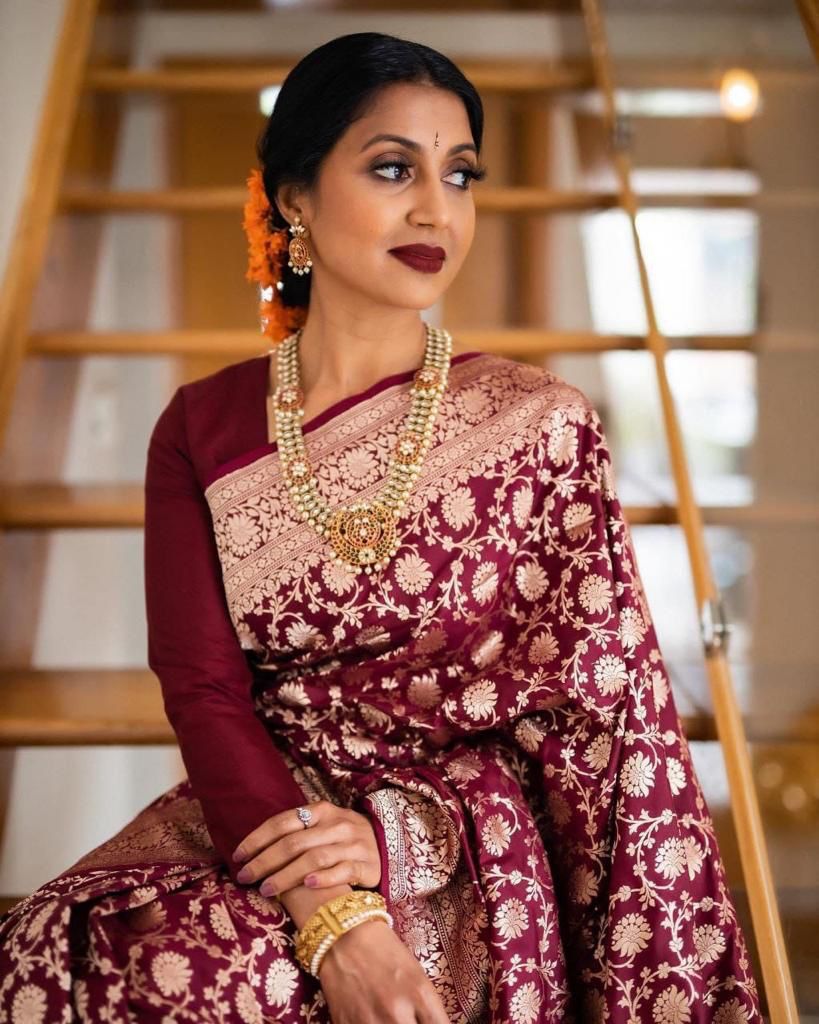 NOZ2TOZ Jacquard Lichi Silk Maroon Saree With Unstitched Blouse Piece - Distacart
