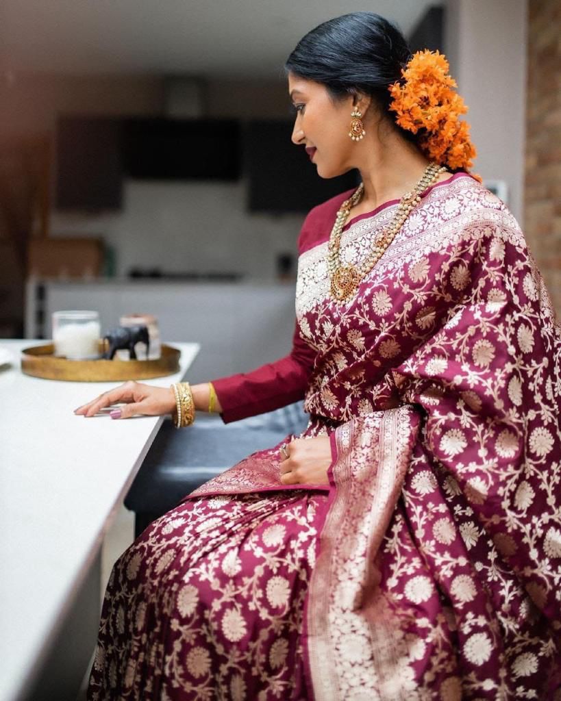 NOZ2TOZ Jacquard Lichi Silk Maroon Saree With Unstitched Blouse Piece - Distacart