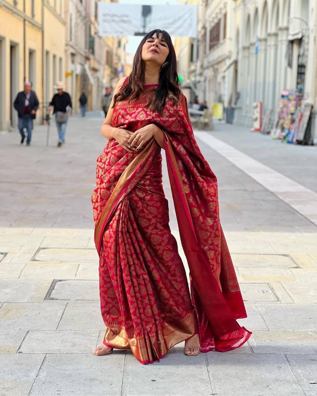 NOZ2TOZ Jacquard Lichi Silk Red Saree With Unstitched Blouse Piece - Distacart