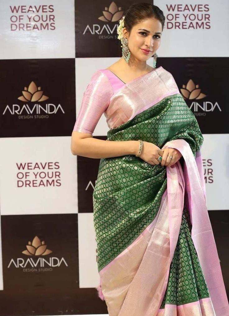 NOZ2TOZ Jacquard Lichi Silk Green Saree With Unstitched Blouse Piece - Distacart