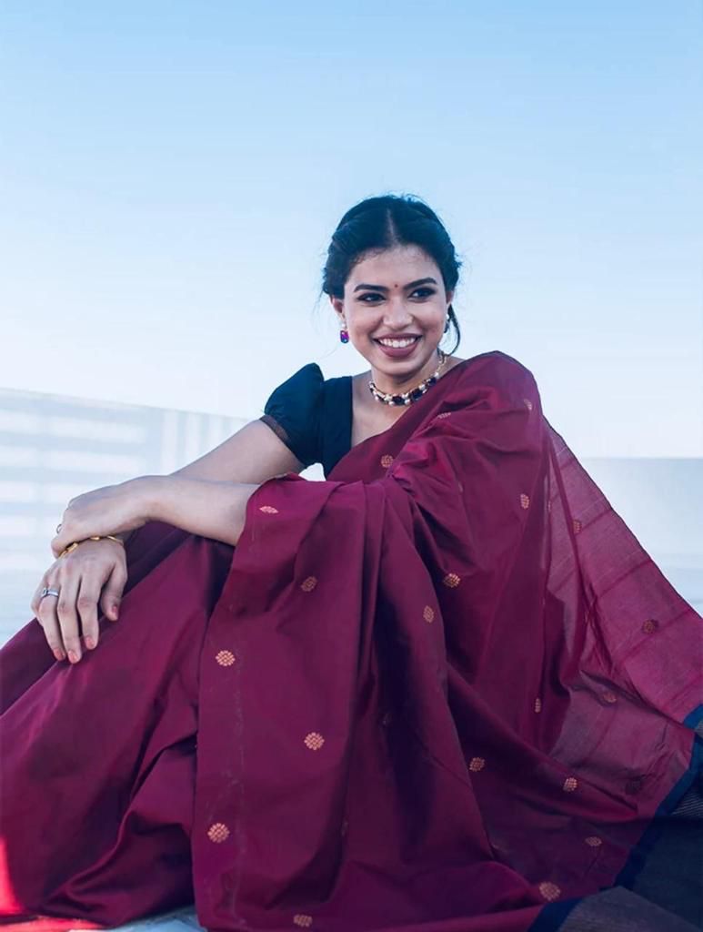 Malishka Jacquard Lichi Silk Maroon Saree With Unstitched Blouse Piece - Distacart