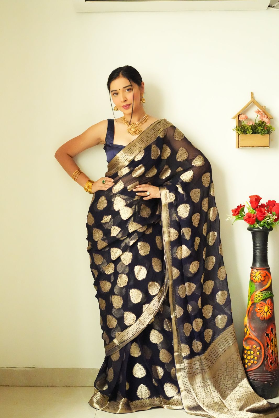 NOZ2TOZ Weaving Linen Slub Black Saree With Unstitched Blouse Piece - Distacart