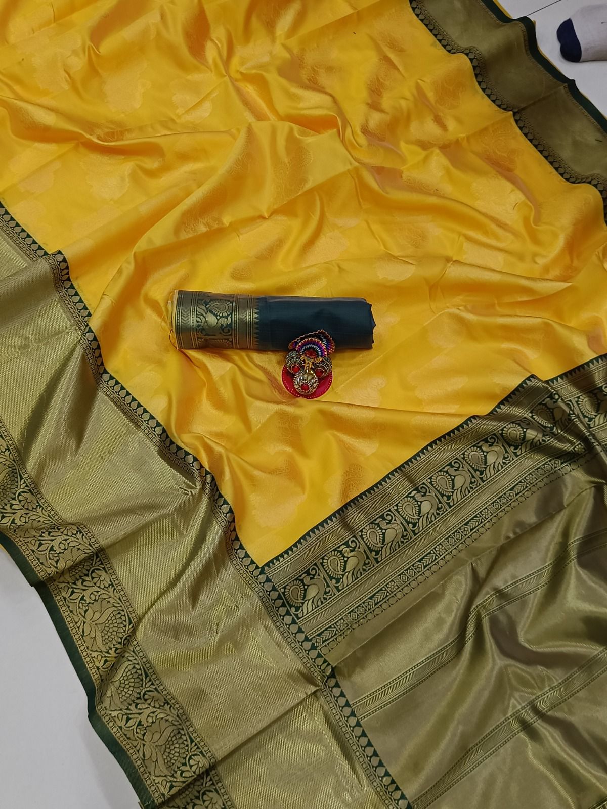 NOZ2TOZ Jacquard Lichi Silk Yellow Saree With Unstitched Blouse Piece - Distacart