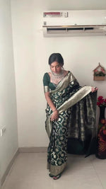 Thumbnail for NOZ2TOZ Weaving Linen Green Saree With Unstitched Blouse Piece - Distacart
