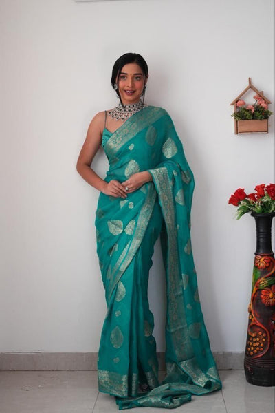 Malishka Weaving Linen Sky Blue Saree With Unstitched Blouse Piece