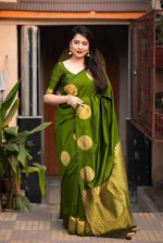 Thumbnail for Malishka Jacquard Lichi Silk Green Saree With Unstitched Blouse Piece - Distacart