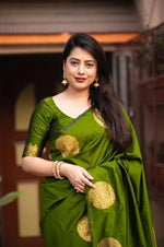 Thumbnail for Malishka Jacquard Lichi Silk Green Saree With Unstitched Blouse Piece - Distacart