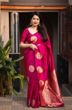 Thumbnail for Malishka Jacquard Lichi Silk Pink Saree With Unstitched Blouse Piece - Distacart
