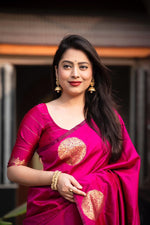 Thumbnail for Malishka Jacquard Lichi Silk Pink Saree With Unstitched Blouse Piece - Distacart