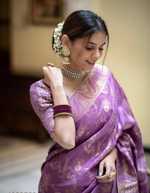 Malishka Jacquard Lichi Silk Lavender Saree With Unstitched Blouse Piece