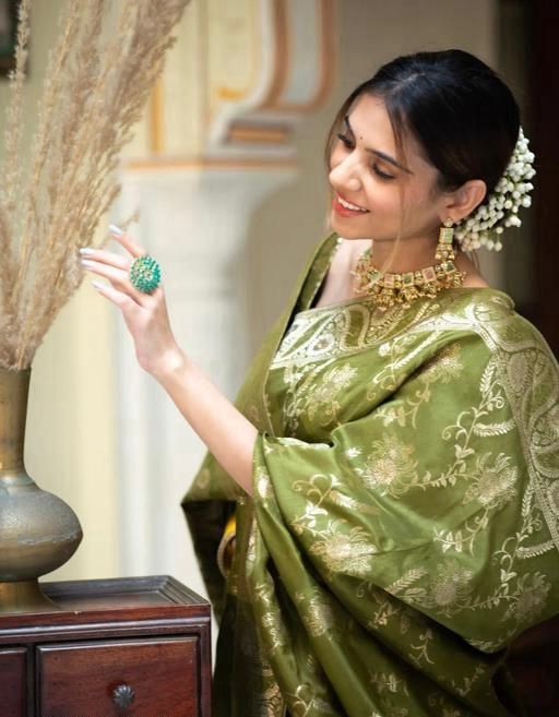 Malishka Jacquard Lichi Silk Mehendi Saree With Unstitched Blouse Piece - Distacart