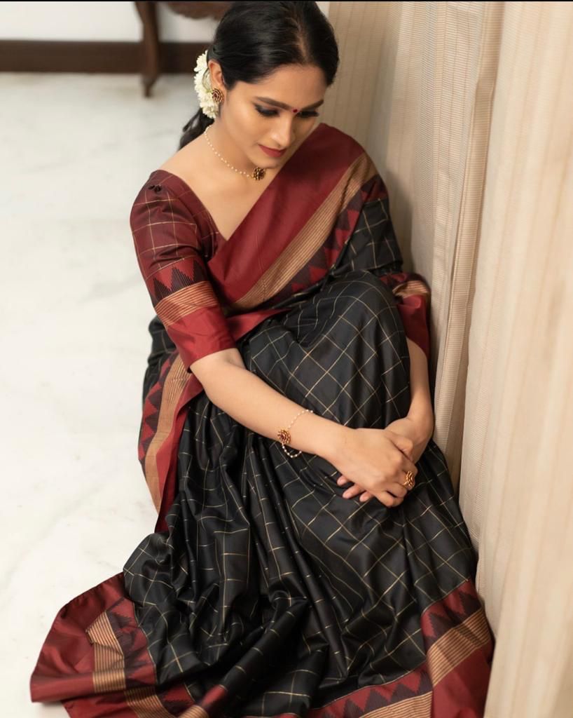 NOZ2TOZ Jacquard Linen Slub Black Saree With Unstitched Blouse Piece - Distacart