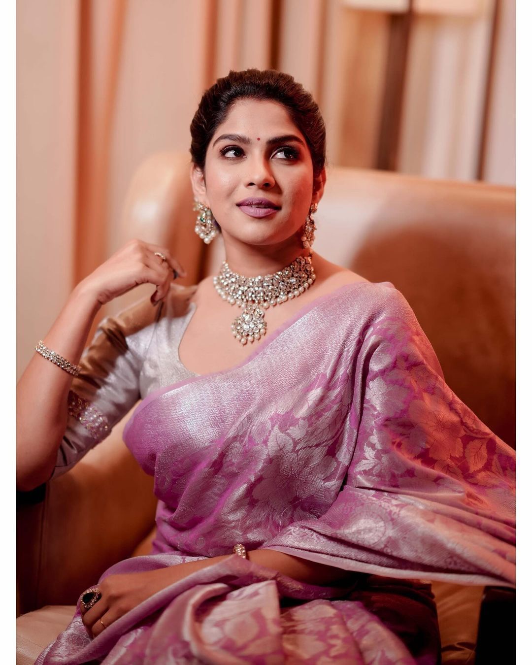 NOZ2TOZ Jacquard Lichi Silk Pink Saree With Unstitched Blouse Piece - Distacart