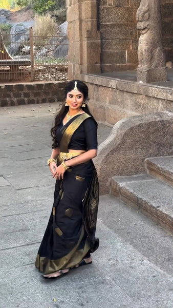 NOZ2TOZ Jacquard Lichi Silk Black Saree With Unstitched Blouse Piece - Distacart