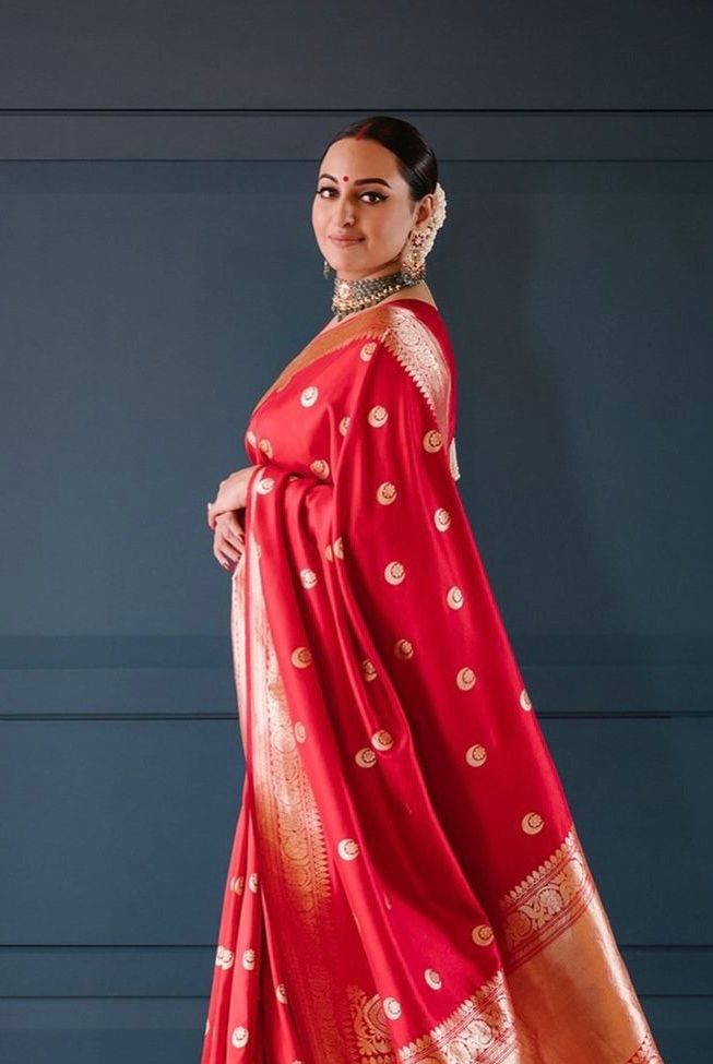 NOZ2TOZ Jacquard Lichi Silk Red Saree With Unstitched Blouse Piece - Distacart