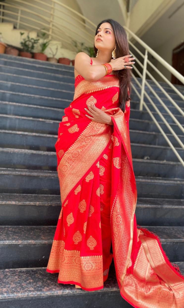 NOZ2TOZ Jacquard Lichi Silk Red Saree With Unstitched Blouse Piece - Distacart