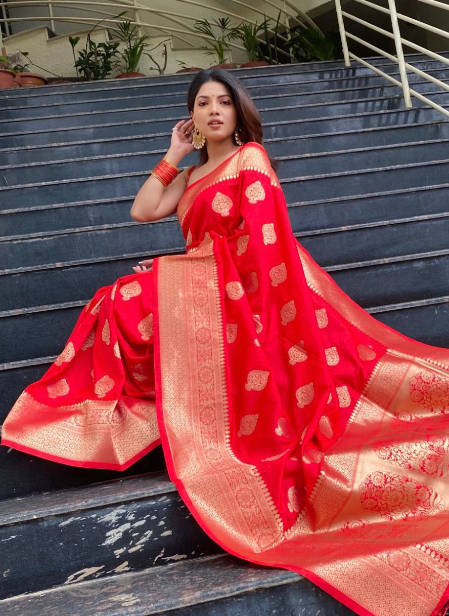 NOZ2TOZ Jacquard Lichi Silk Red Saree With Unstitched Blouse Piece - Distacart