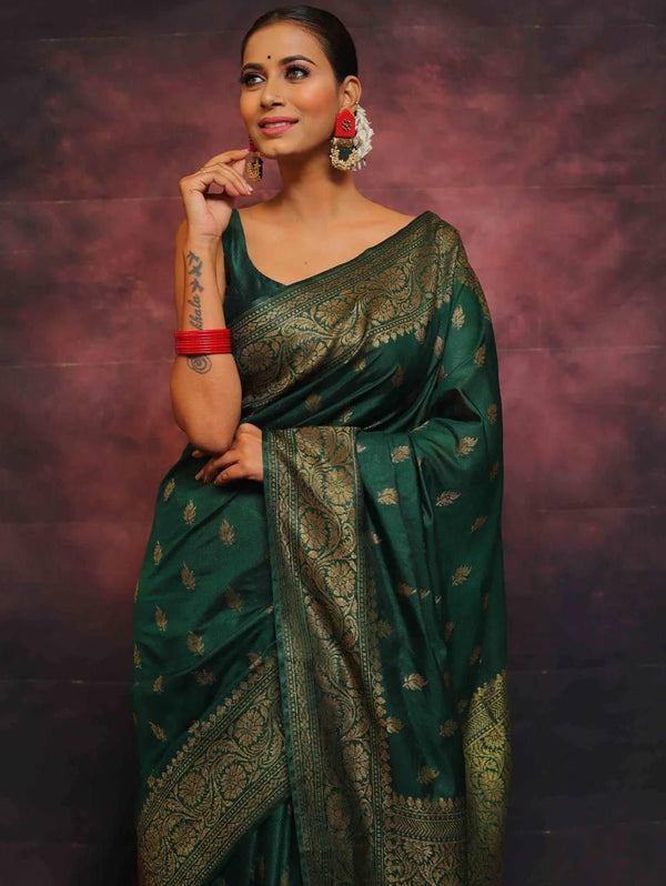 Malishka Jacquard Lichi Silk Green Saree With Unstitched Blouse Piece - Distacart