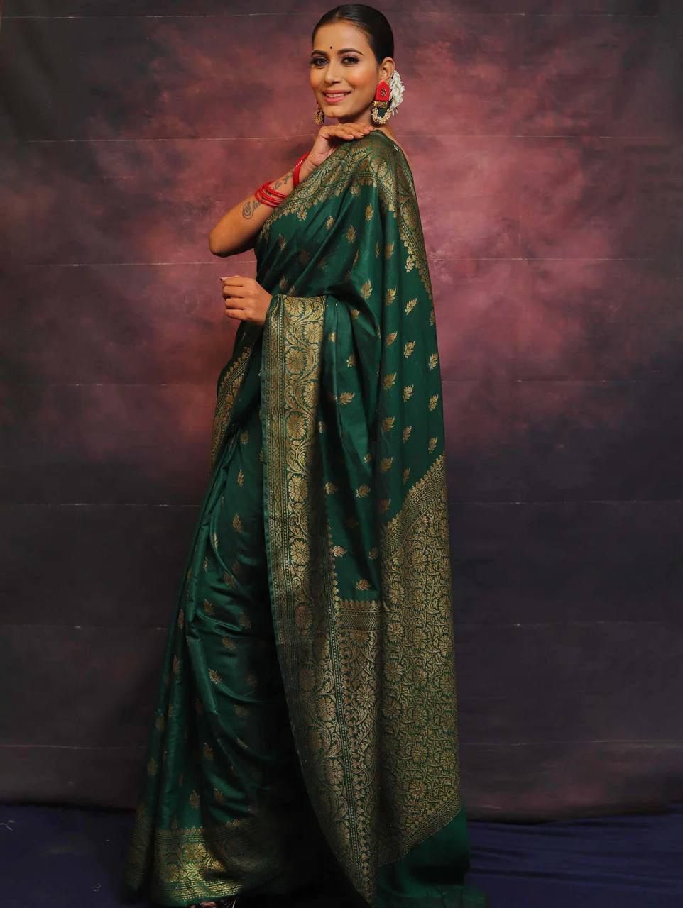 Malishka Jacquard Lichi Silk Green Saree With Unstitched Blouse Piece - Distacart