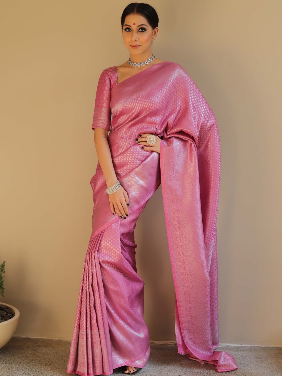 NOZ2TOZ Jacquard Lichi Silk Pink Saree With Unstitched Blouse Piece - Distacart