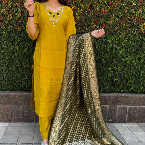 Vedant Vastram Kurta Pant Set With Dupatta Having Beautiful Handwork - Yellow - Distacart