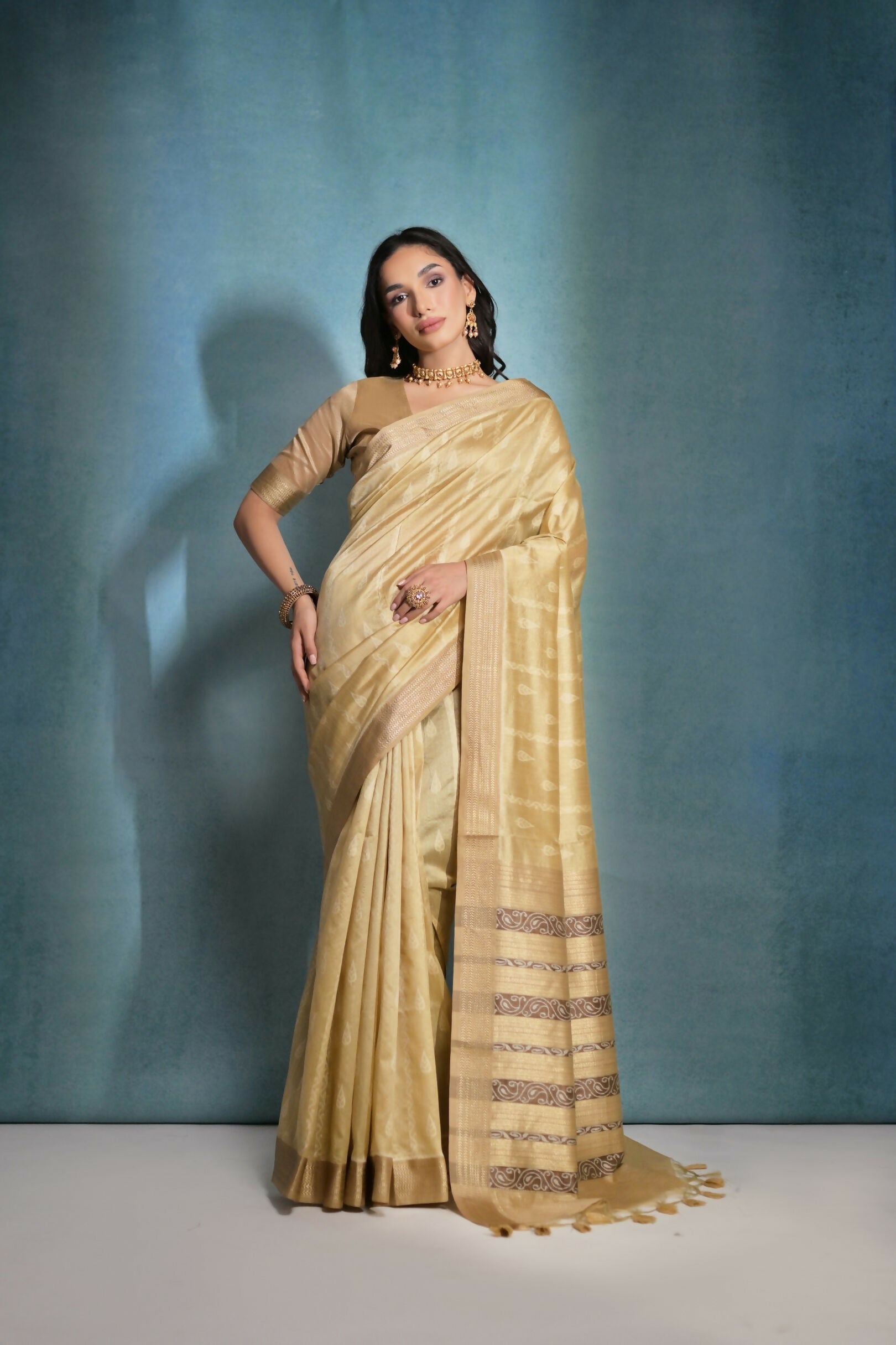 Vishnu Weaves Women's Cream Raw Silk Zari Woven Saree with Blouse - Distacart