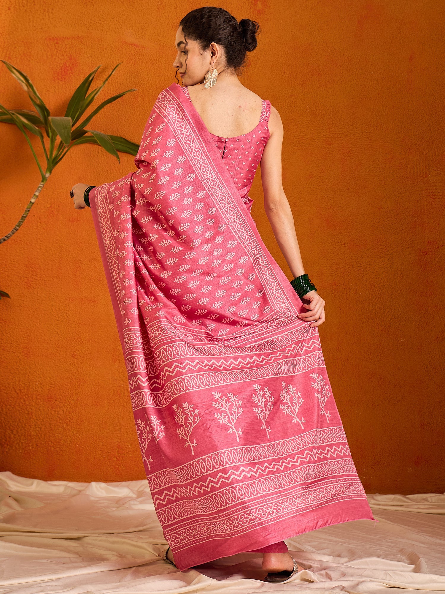 NOZ2TOZ Women's Cotton Blend Pink Printed Designer Saree With Blouse Piece - Distacart