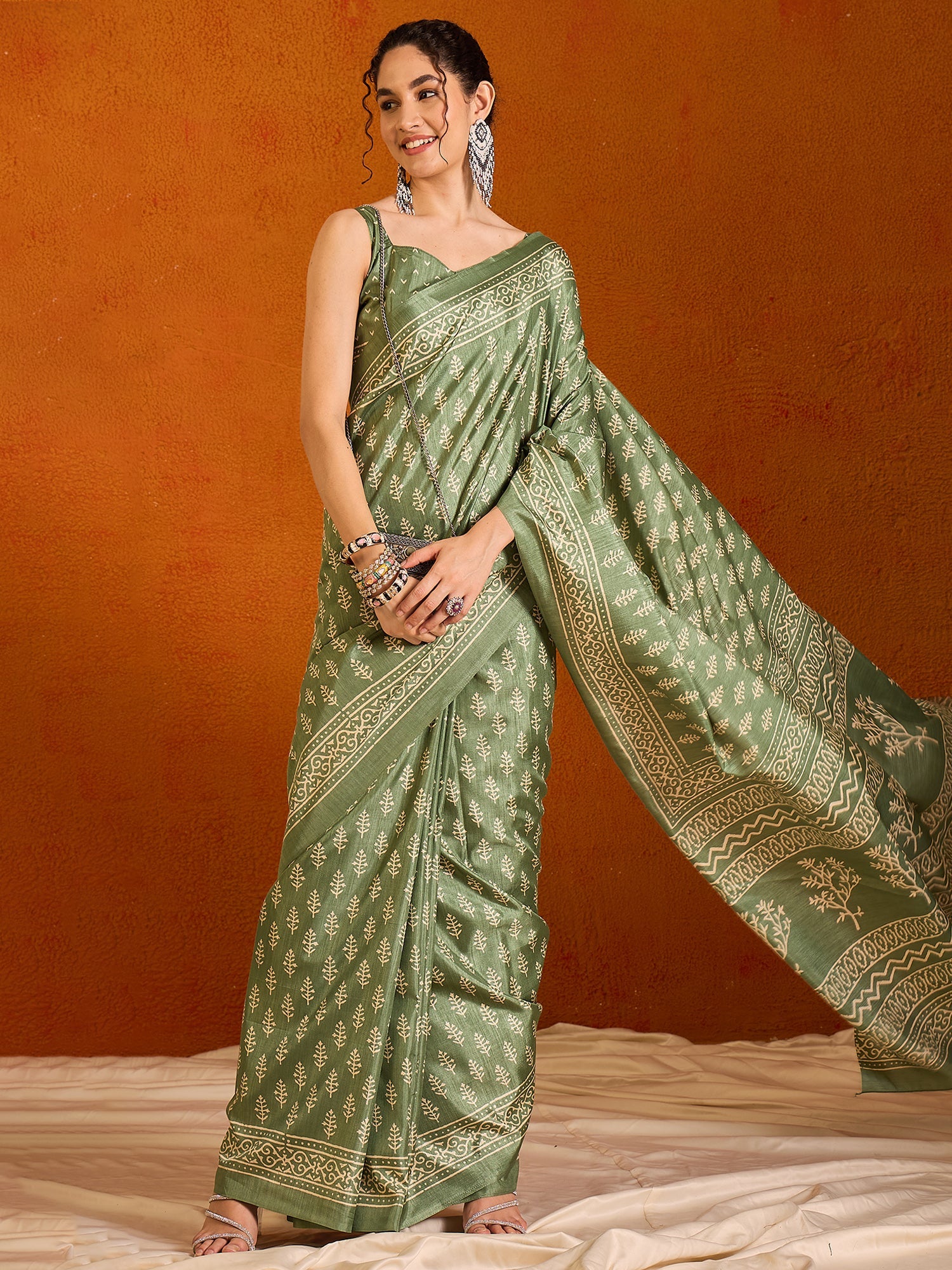 NOZ2TOZ Women's Cotton Blend Olive Printed Designer Saree With Blouse Piece - Distacart