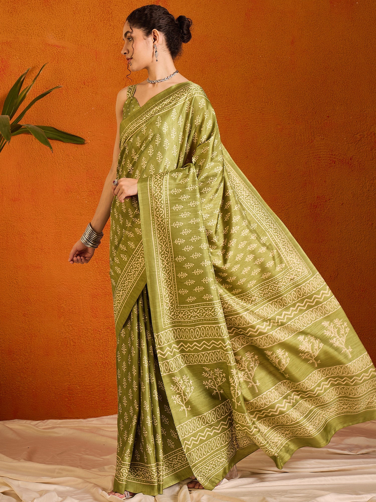 NOZ2TOZ Women's Cotton Blend Light Green Printed Designer Saree With Blouse Piece - Distacart