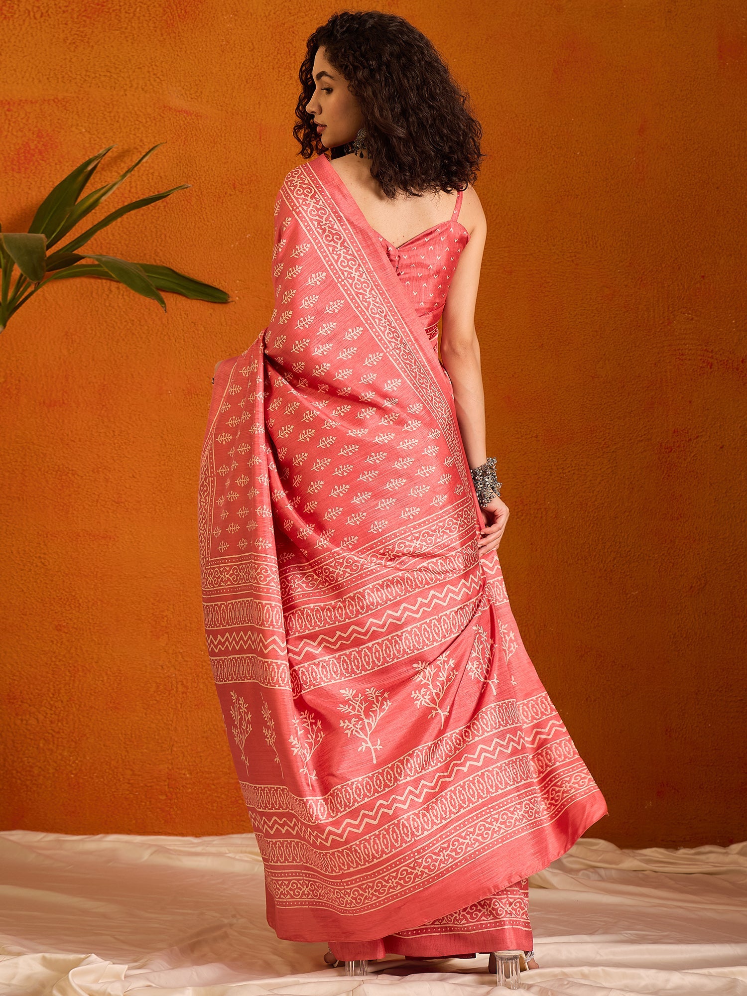 NOZ2TOZ Women's Cotton Blend Pink Printed Designer Saree With Blouse Piece - Distacart