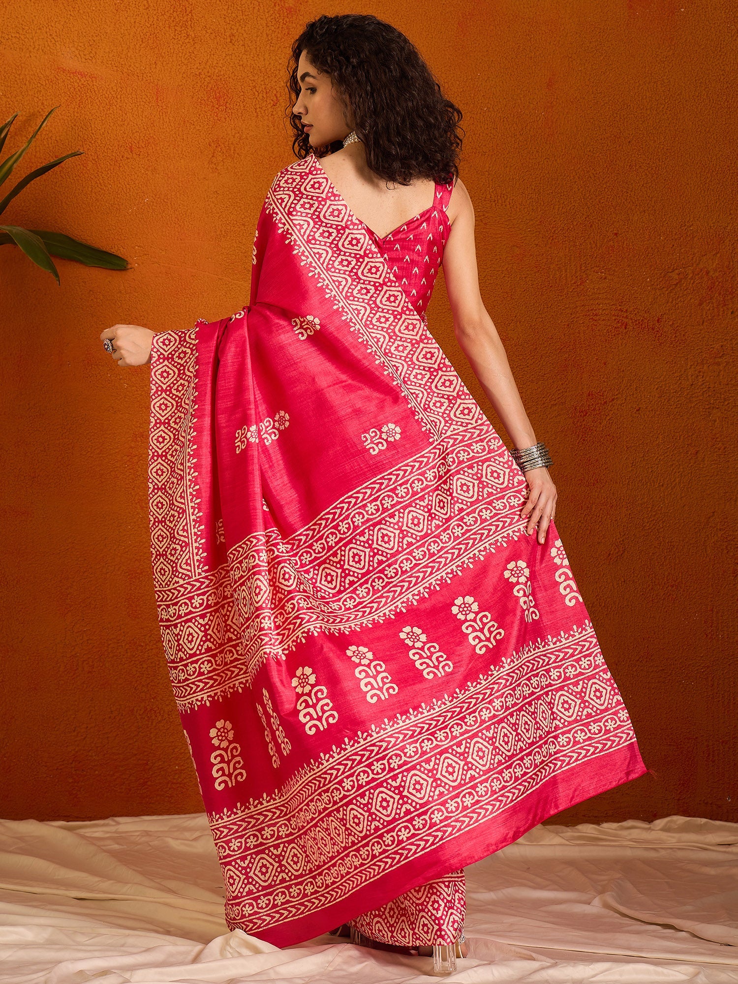 NOZ2TOZ Women's Cotton Blend Pink Printed Designer Saree With Blouse Piece - Distacart