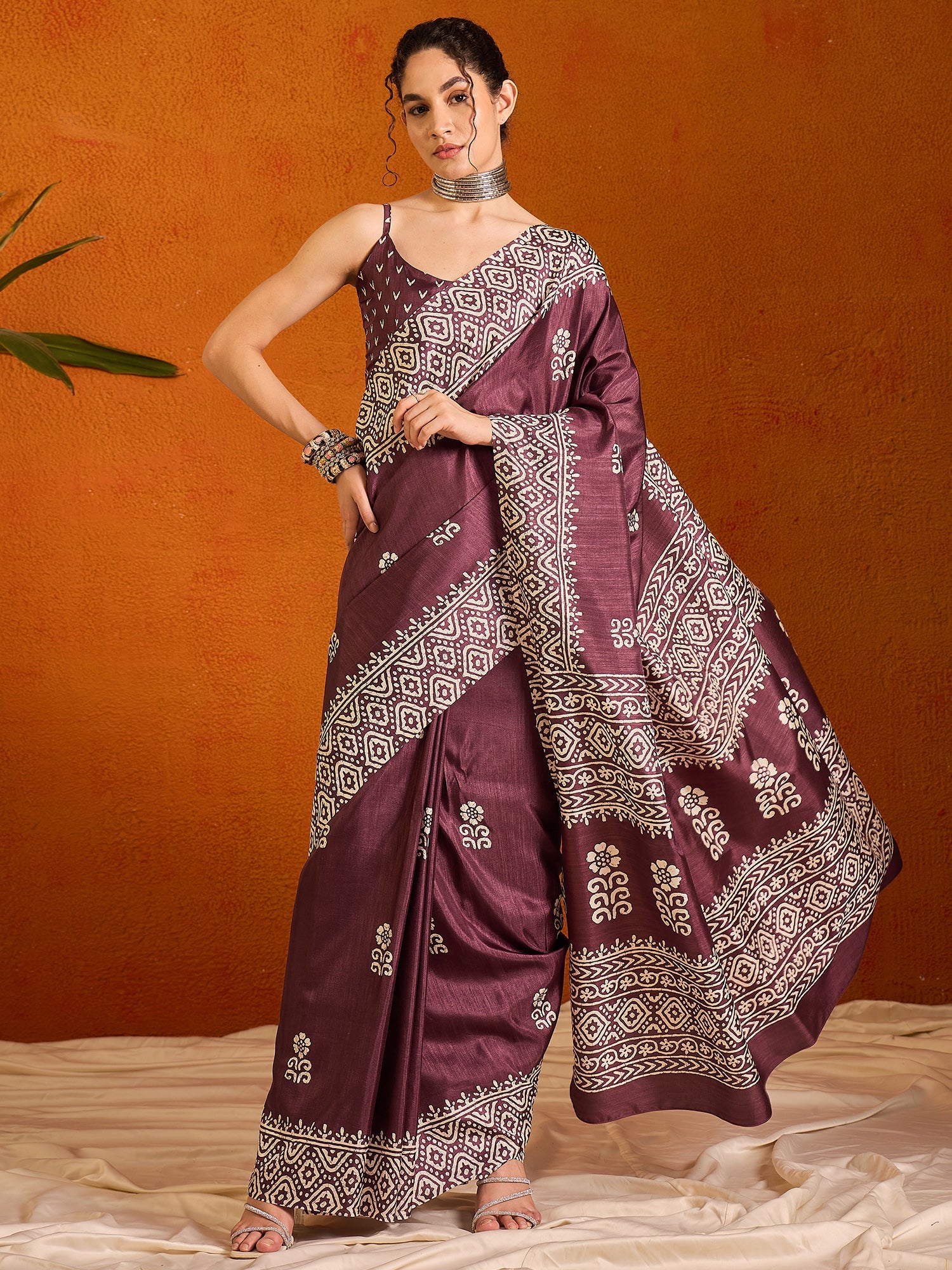 NOZ2TOZ Women's Cotton Blend Burgundy Printed Designer Saree With Blouse Piece - Distacart