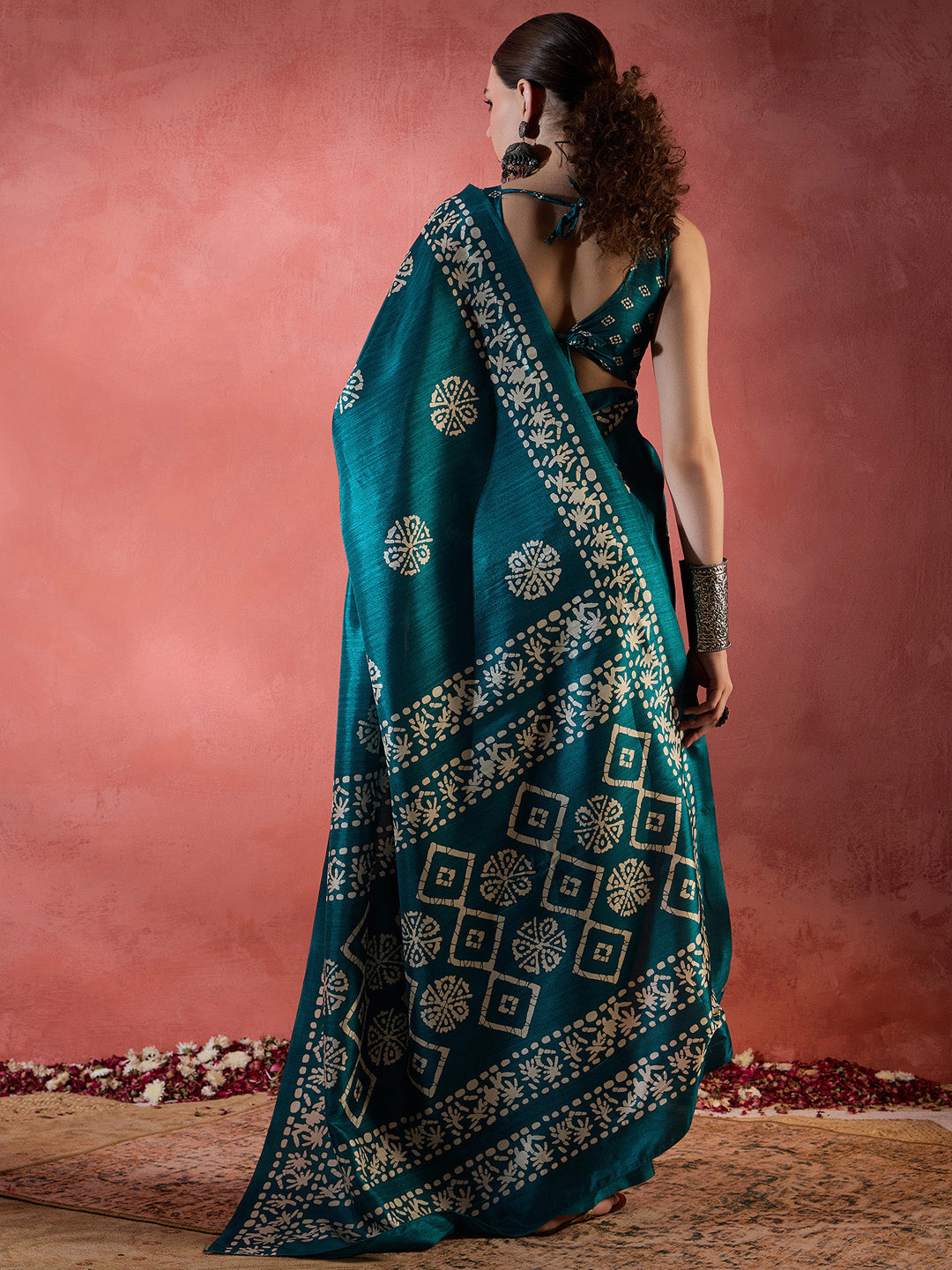 NOZ2TOZ Women's Cotton Blend Blue Printed Designer Saree With Blouse Piece - Distacart