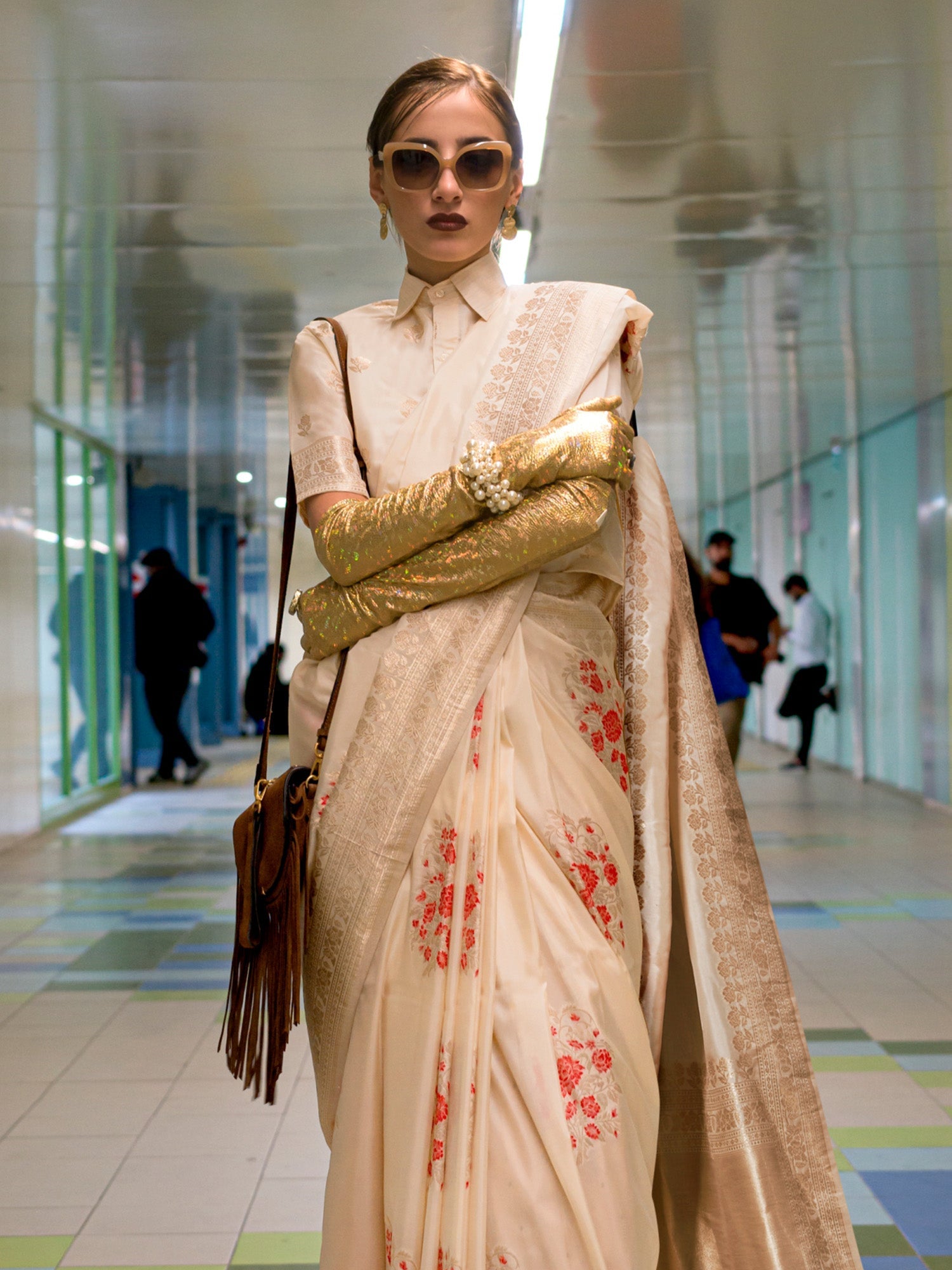 NOZ2TOZ Women's Silk Blend Cream Woven Design Designer Saree With Blouse Piece - Distacart