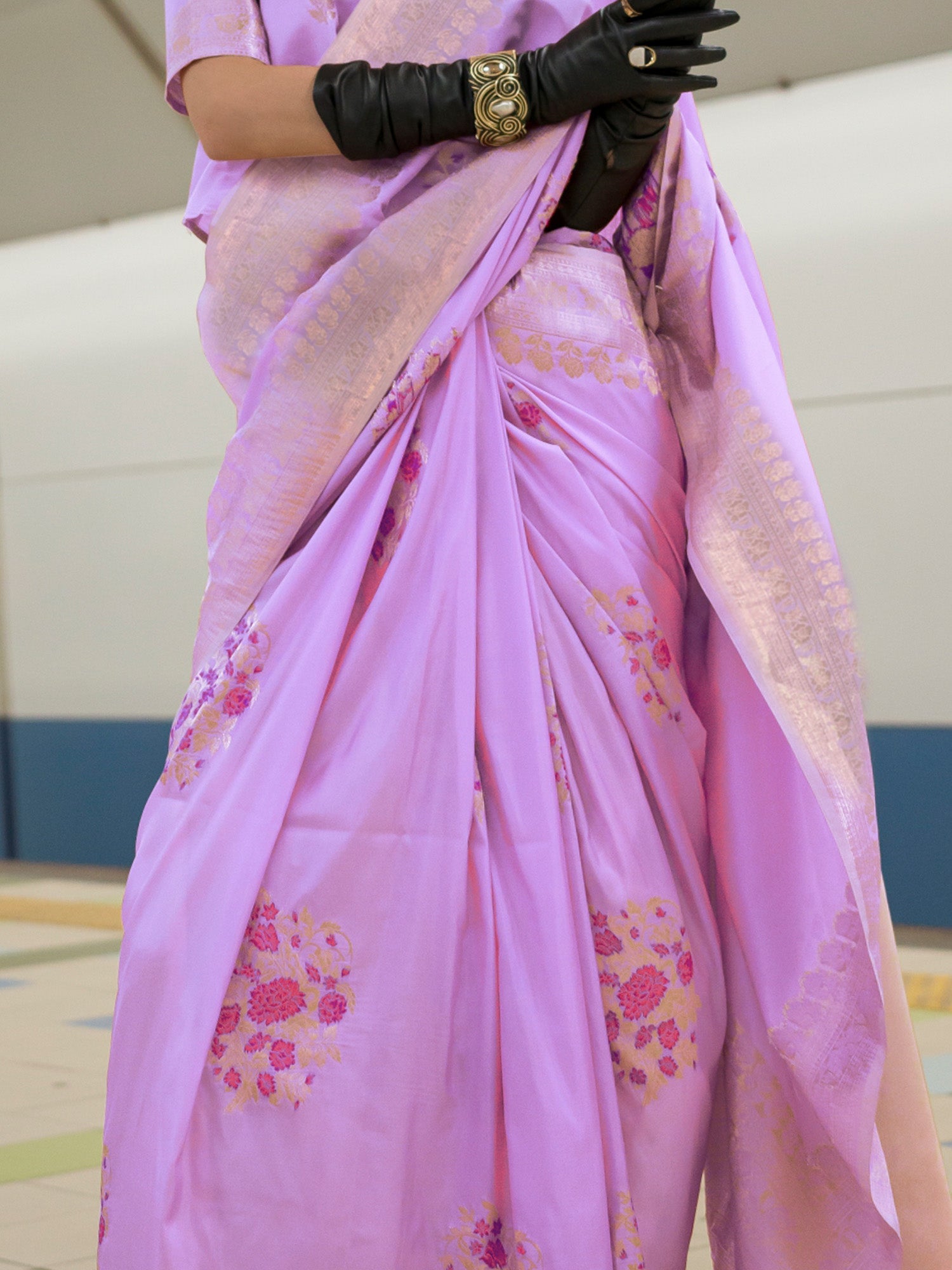 NOZ2TOZ Women's Silk Blend Lavender Woven Design Designer Saree With Blouse Piece - Distacart