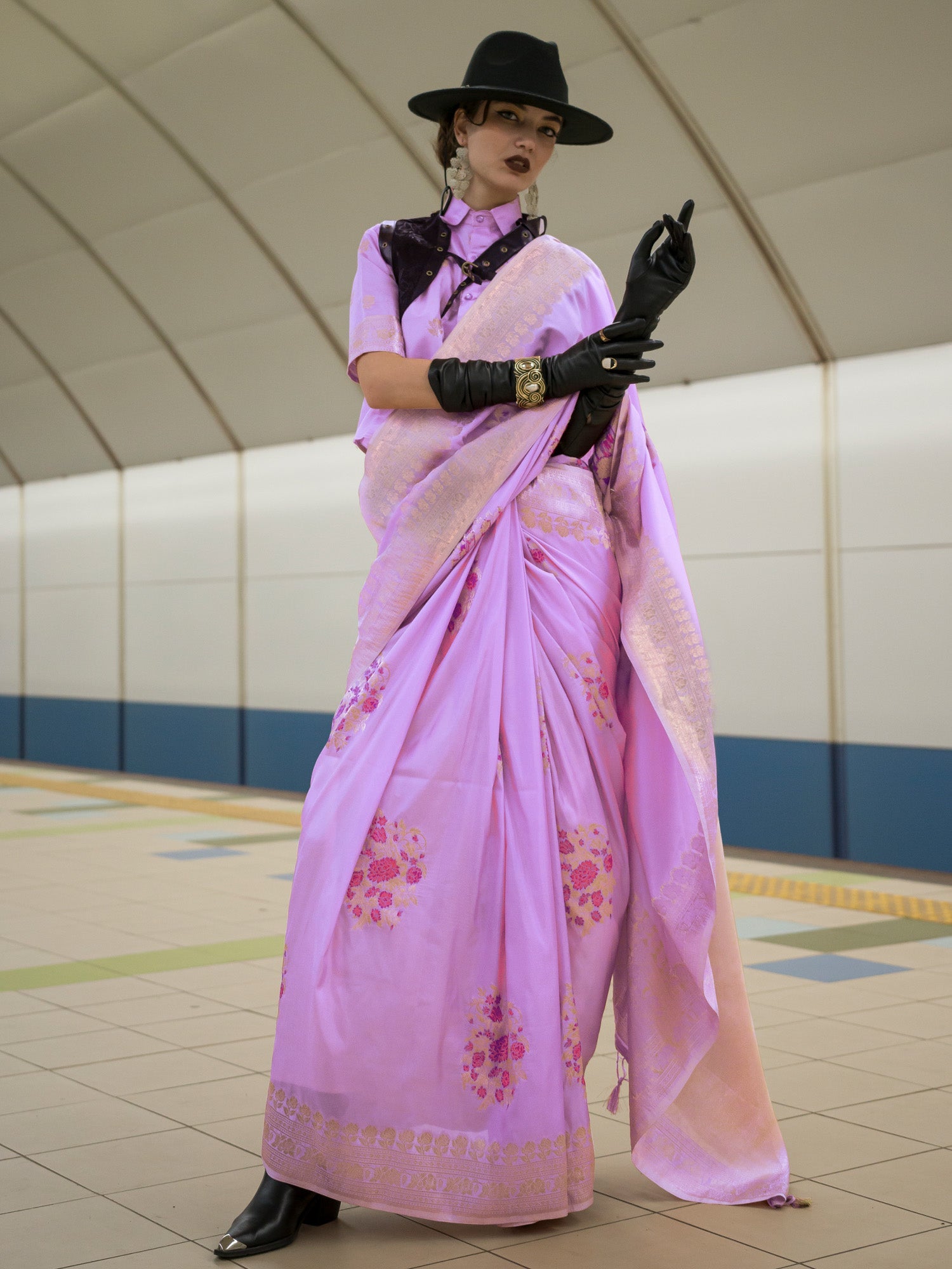 NOZ2TOZ Women's Silk Blend Lavender Woven Design Designer Saree With Blouse Piece - Distacart