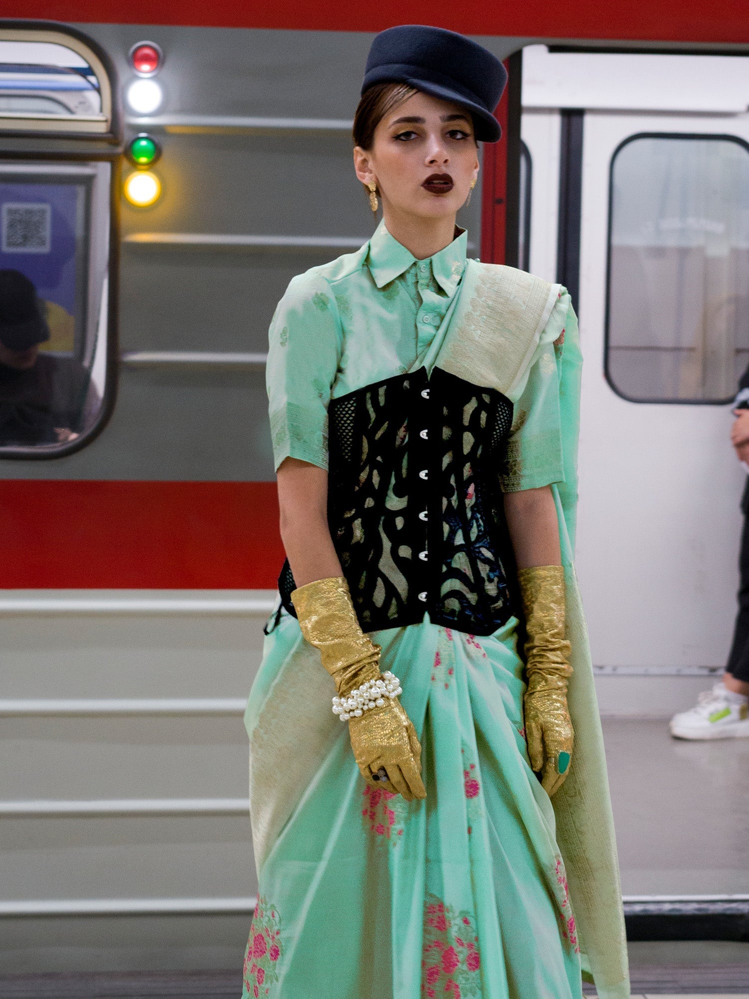 NOZ2TOZ Women's Silk Blend Sea Green Woven Design Designer Saree With Blouse Piece - Distacart