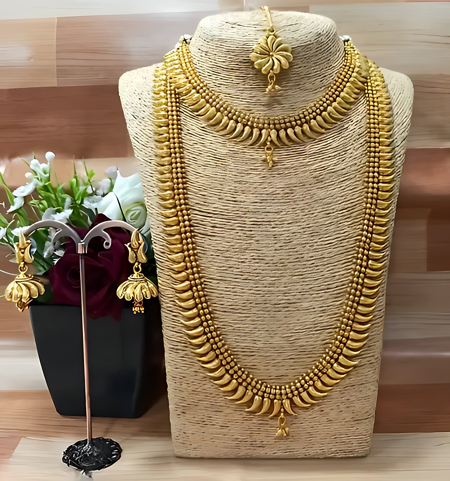 Jewel City Exquisite Handcrafted Gold Filigree Bridal Necklace and Earrings Set