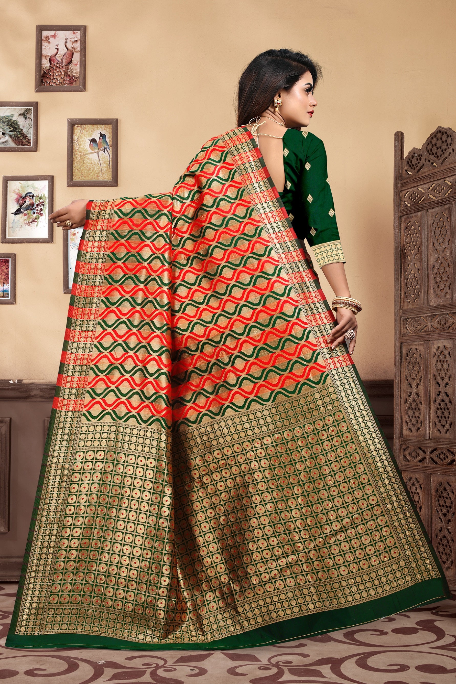 Vedant Vastram Litchi Silk Designer Banarasi Saree - Bottle Green - Distacart