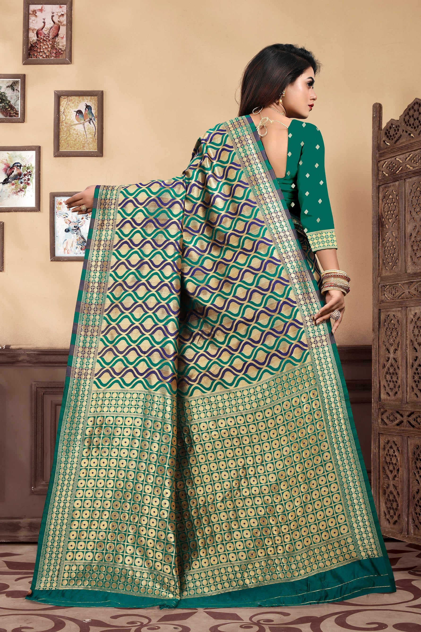 Vedant Vastram Litchi Silk Designer Banarasi Saree - Rama - Distacart