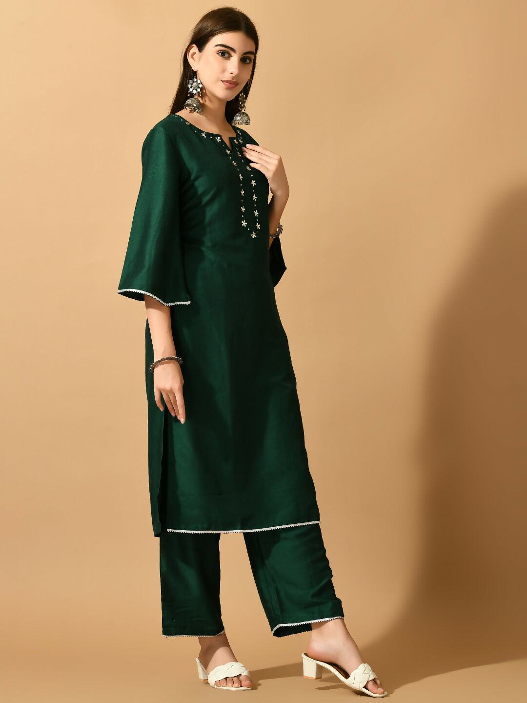 Myshka Women's Green Embroidered Party Kurta Sets - Distacart