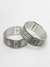 Thumbnail for NVR Women's Silver-Toned German Silver Oxidised Kada Bangle - Distacart