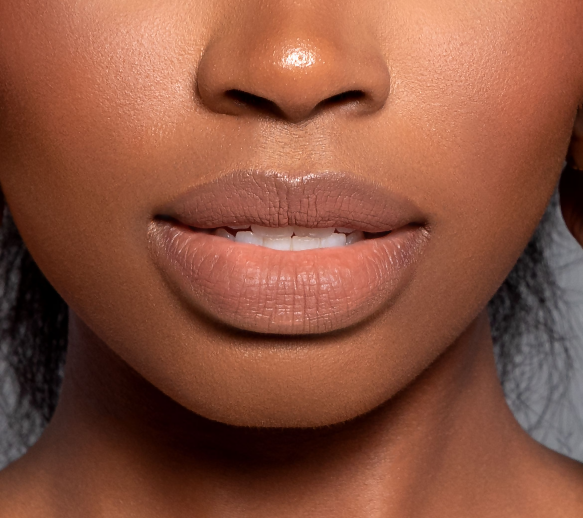 Natasha Moor Legendary Lip Liner - Showstopper - Distacart