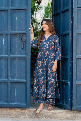 NOZ2TOZ Floral Printed V Neck Rayon Kurta And Pant Set For Women - Blue - Distacart