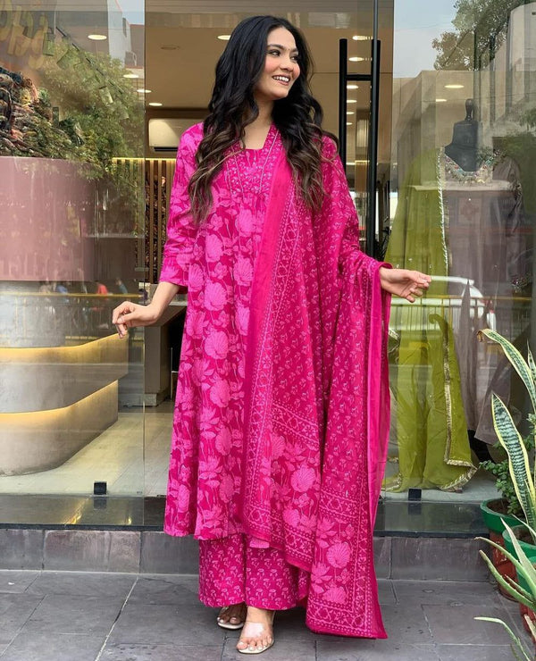 NOZ2TOZ Women Floral Printed Calf Length V Neck Kurti And Palazzo Set With Printed Cotton Dupatta - Pink - Distacart